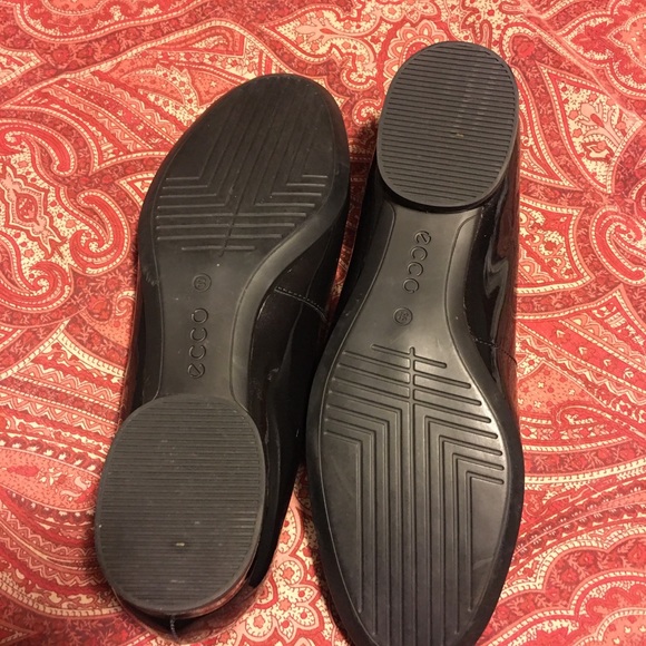 ecco black flats